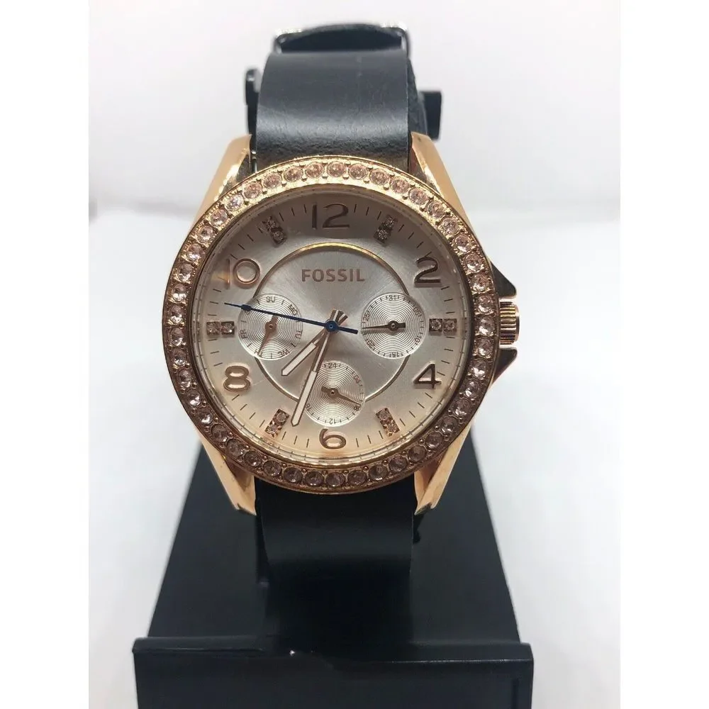 Fossil ES3887 Women's Analog Silver Dial Quartz Watch With Custom Band RK389